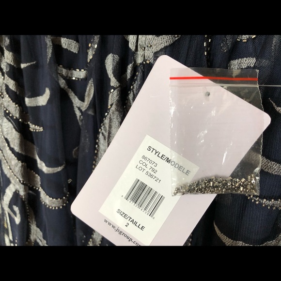 JS Collections Navy Blue gown - Picture 4 of 9